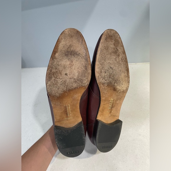 Bally of Switzerland Men's Brown Leather Loafers - Picture 5 of 5